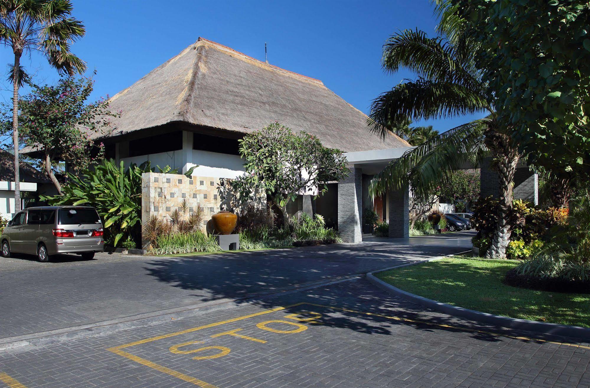 The Bali Khama A Beach Resort And Spa Tanjung Benoa Buitenkant foto