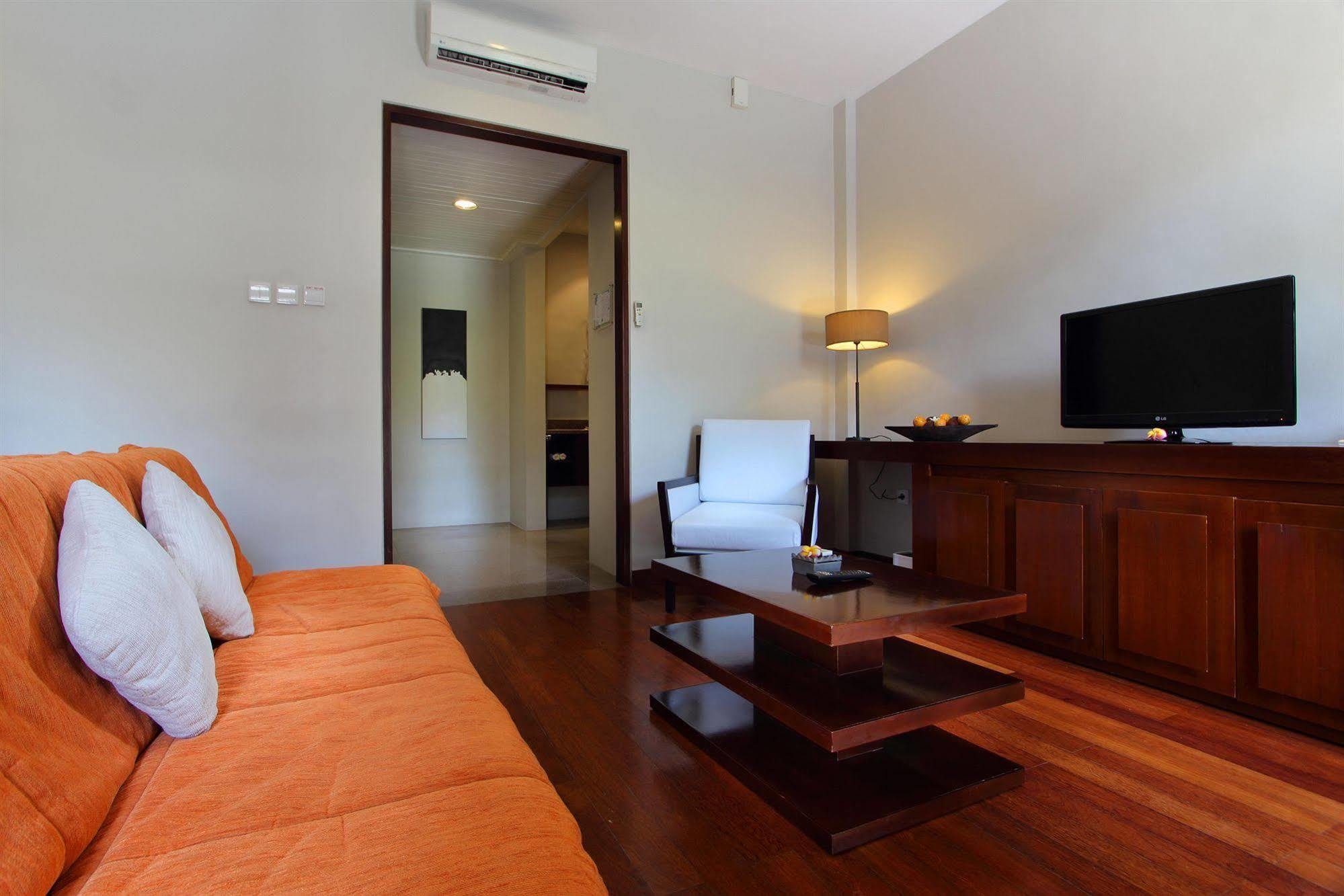 The Bali Khama A Beach Resort And Spa Tanjung Benoa Buitenkant foto