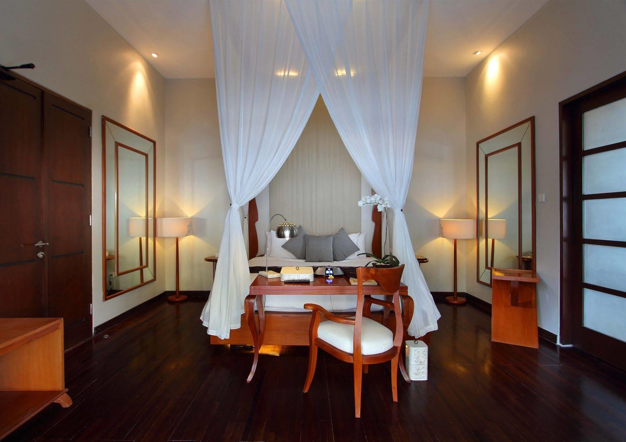 The Bali Khama A Beach Resort And Spa Tanjung Benoa Buitenkant foto