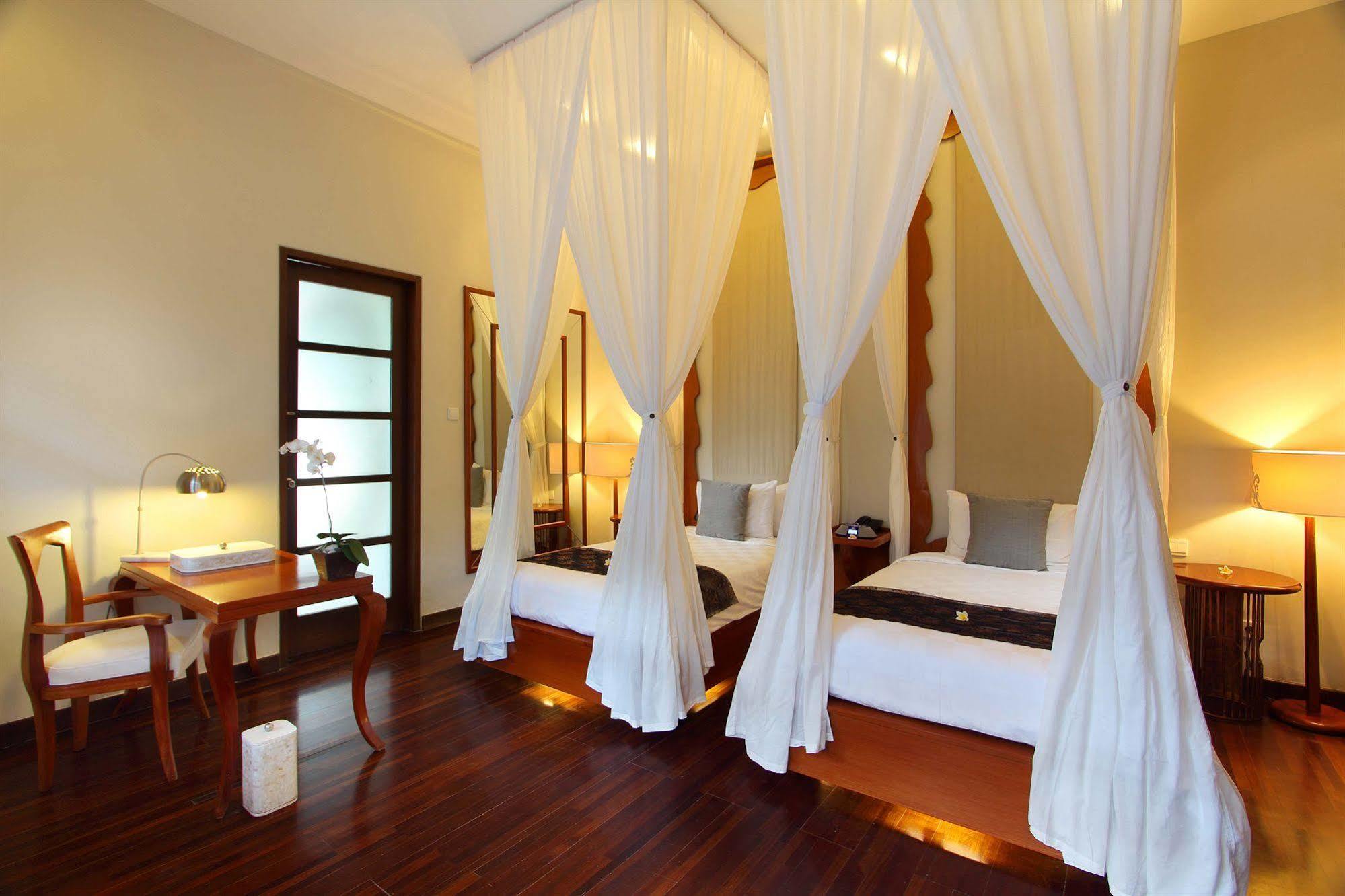 The Bali Khama A Beach Resort And Spa Tanjung Benoa Buitenkant foto
